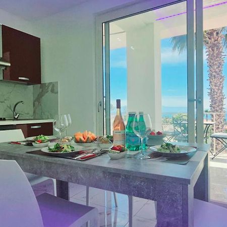 Ninfa Sul Mare Apartments 50 M E T R I Dal Mare Parcheggio Gratuito Custodito กาโปวาติกาโน ภายนอก รูปภาพ