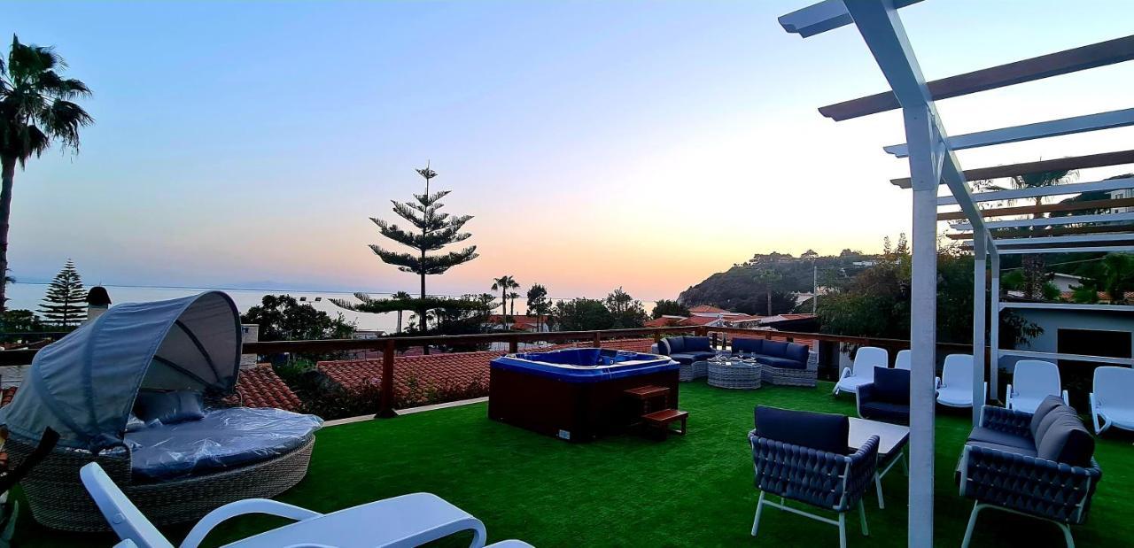 Ninfa Sul Mare Apartments 50 M E T R I Dal Mare Parcheggio Gratuito Custodito กาโปวาติกาโน ภายนอก รูปภาพ