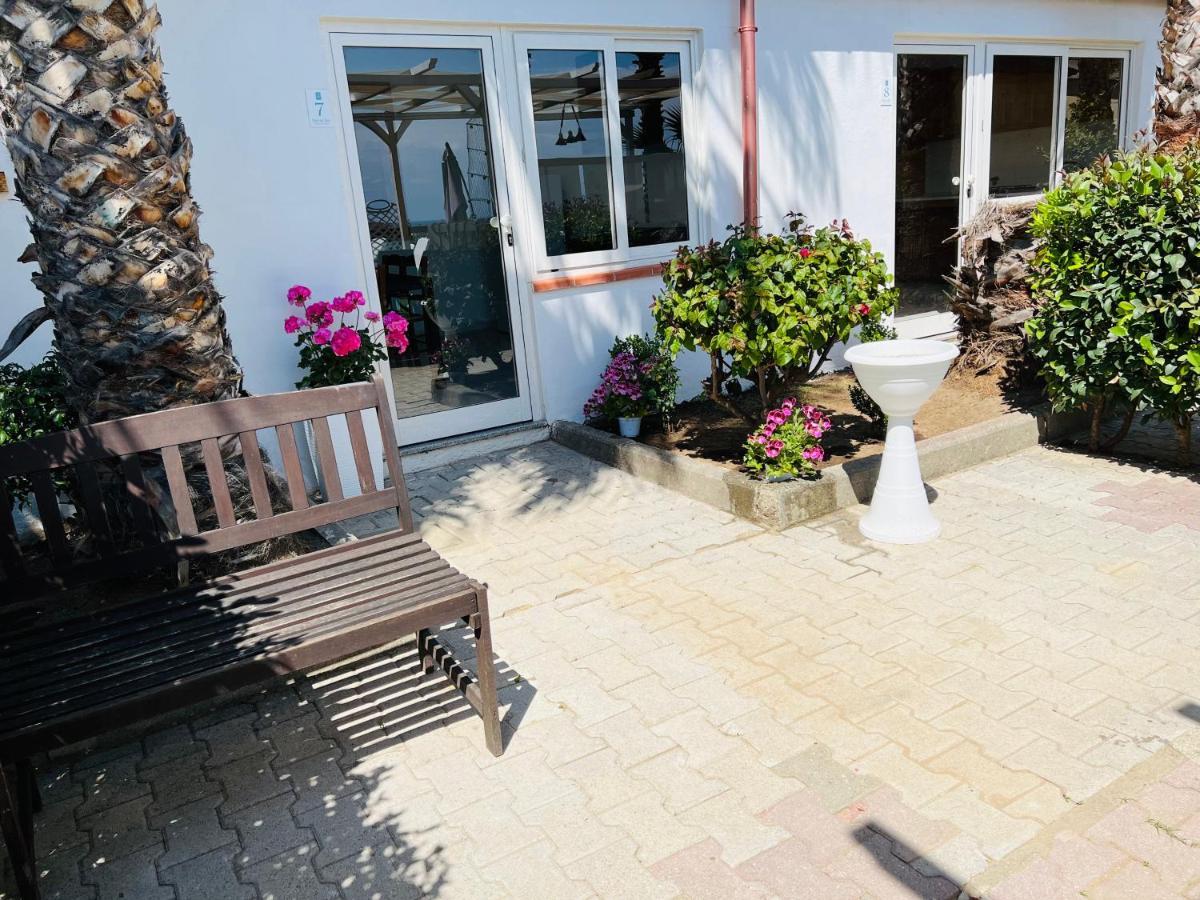 Ninfa Sul Mare Apartments 50 M E T R I Dal Mare Parcheggio Gratuito Custodito กาโปวาติกาโน ภายนอก รูปภาพ