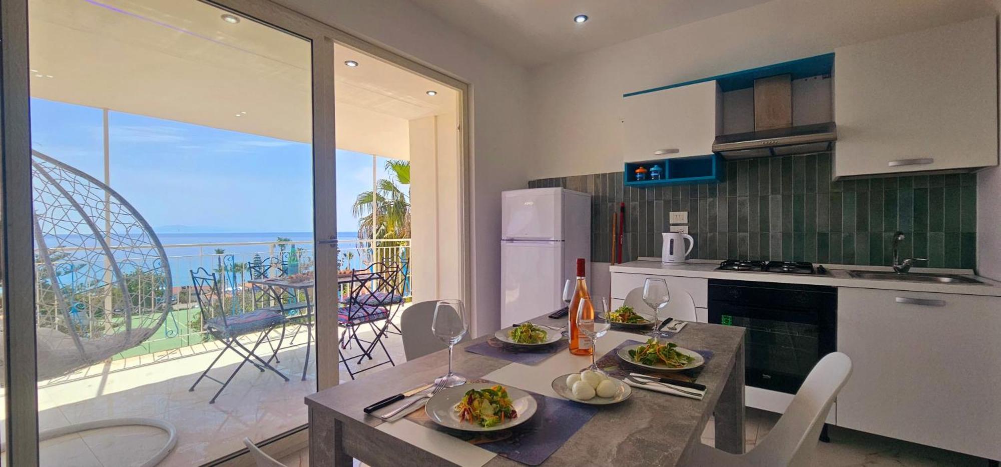 Ninfa Sul Mare Apartments 50 M E T R I Dal Mare Parcheggio Gratuito Custodito กาโปวาติกาโน ภายนอก รูปภาพ