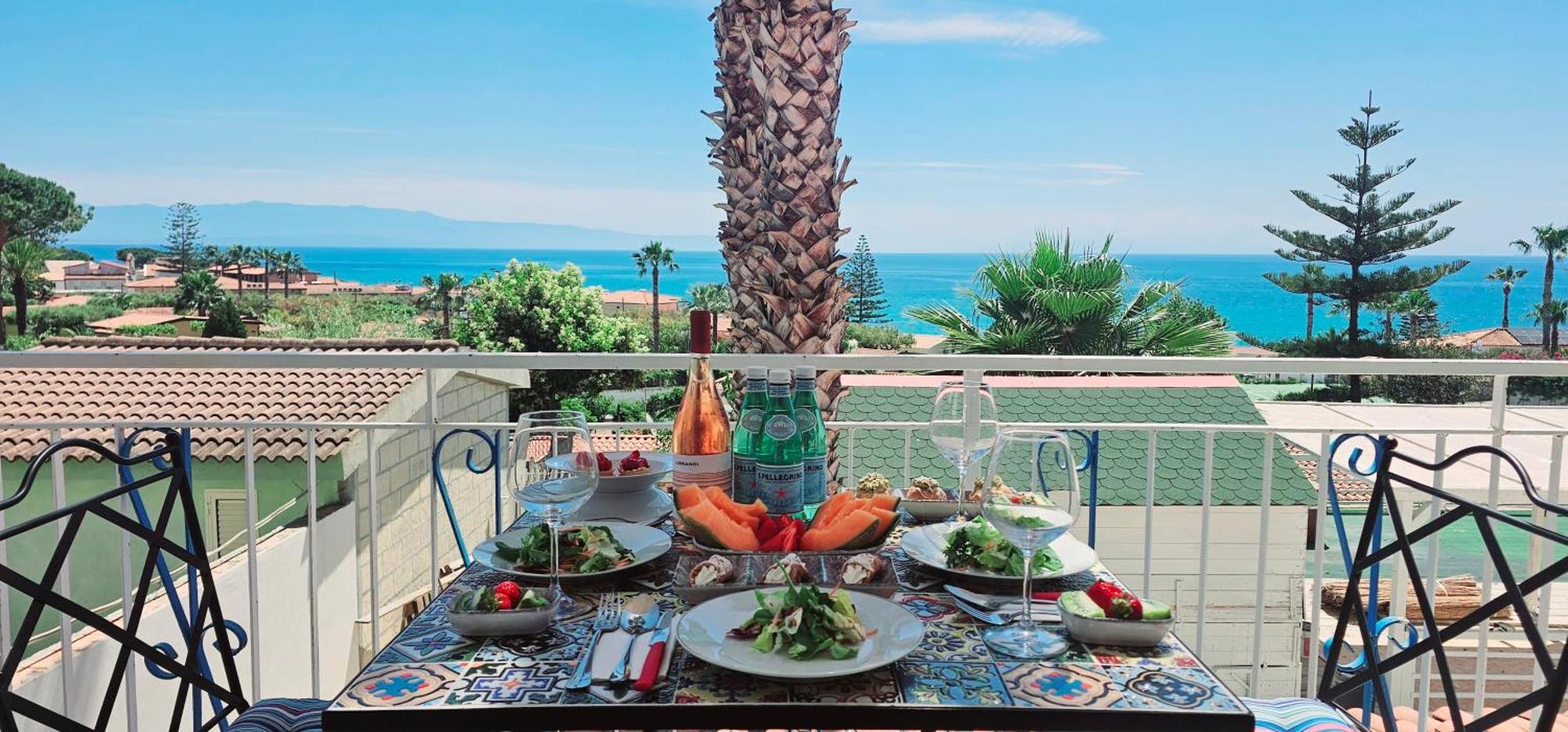Ninfa Sul Mare Apartments 50 M E T R I Dal Mare Parcheggio Gratuito Custodito กาโปวาติกาโน ภายนอก รูปภาพ