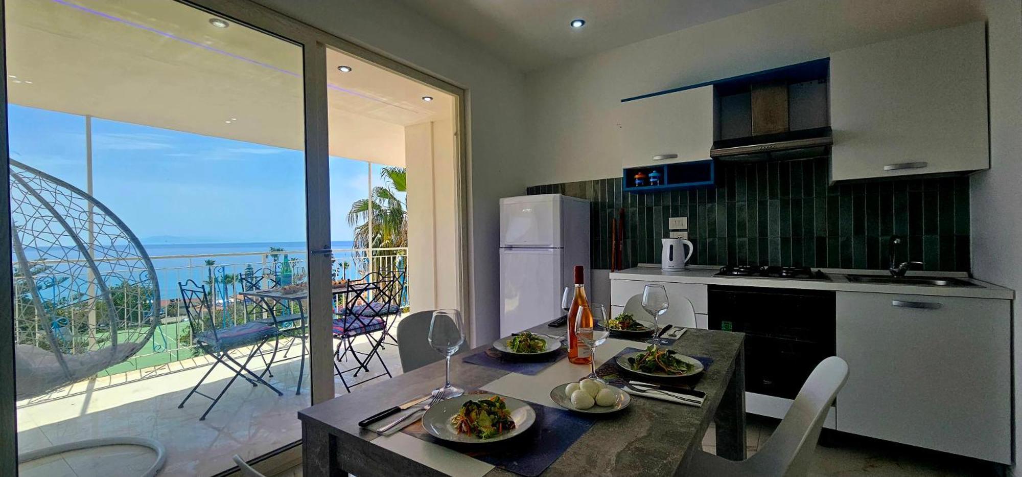Ninfa Sul Mare Apartments 50 M E T R I Dal Mare Parcheggio Gratuito Custodito กาโปวาติกาโน ภายนอก รูปภาพ